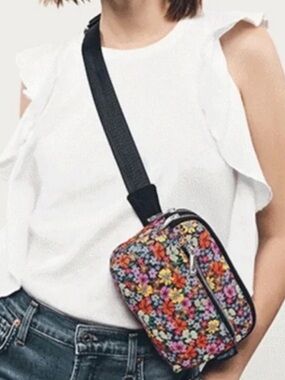 Brighton x Catherine Hong Painted Poppies belt bag! NWT!